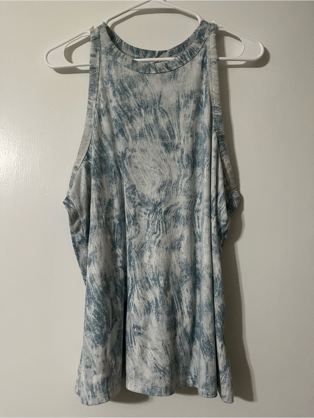 Old Navy Blue and White Marble-Print Tank Top